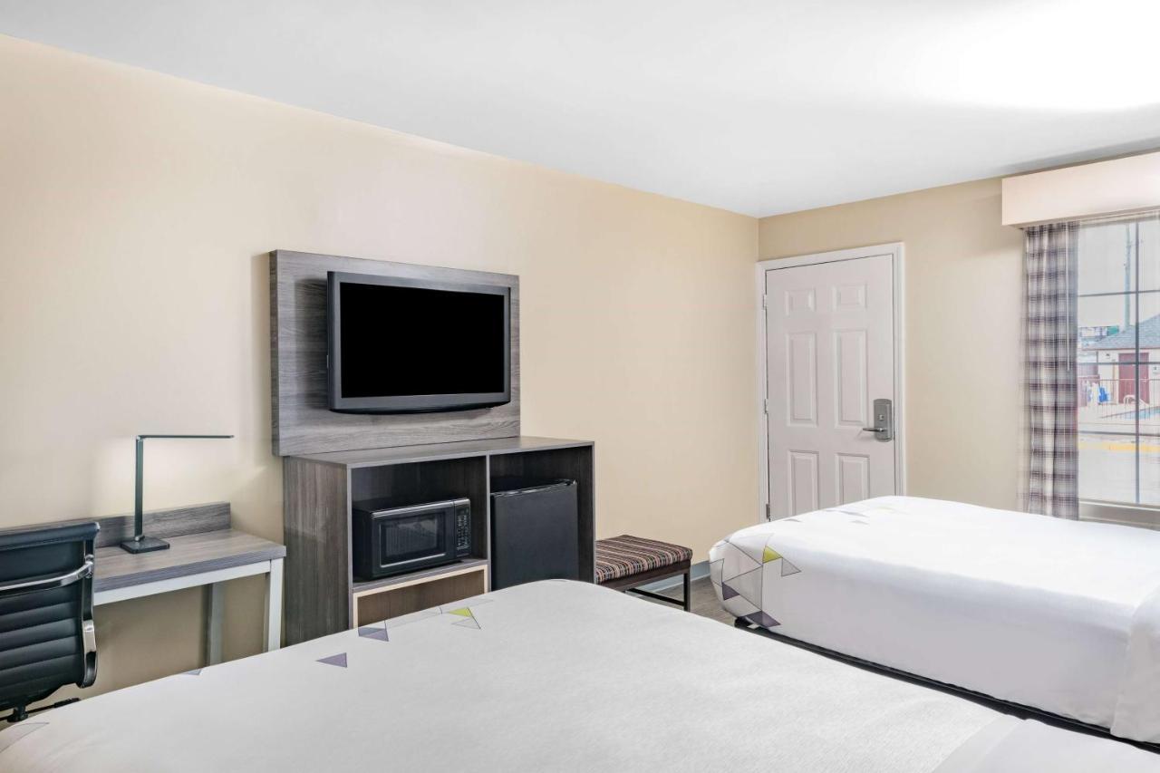 Baymont By Wyndham Commerce Ga Near Tanger Outlets Mall Экстерьер фото