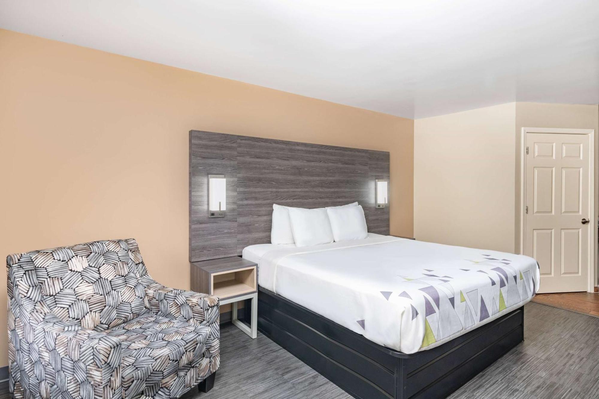 Baymont By Wyndham Commerce Ga Near Tanger Outlets Mall Экстерьер фото