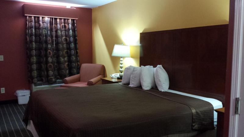 Baymont By Wyndham Commerce Ga Near Tanger Outlets Mall Экстерьер фото